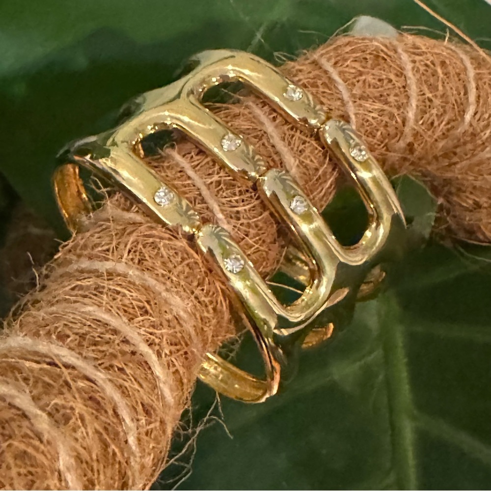 Iris Apfel Estate! Ribbed gold metal bracelet w/ 6 sparkly rhinestone/crystals! - Picture 2 of 11